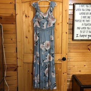 NWOT Beautiful Tiered Dress